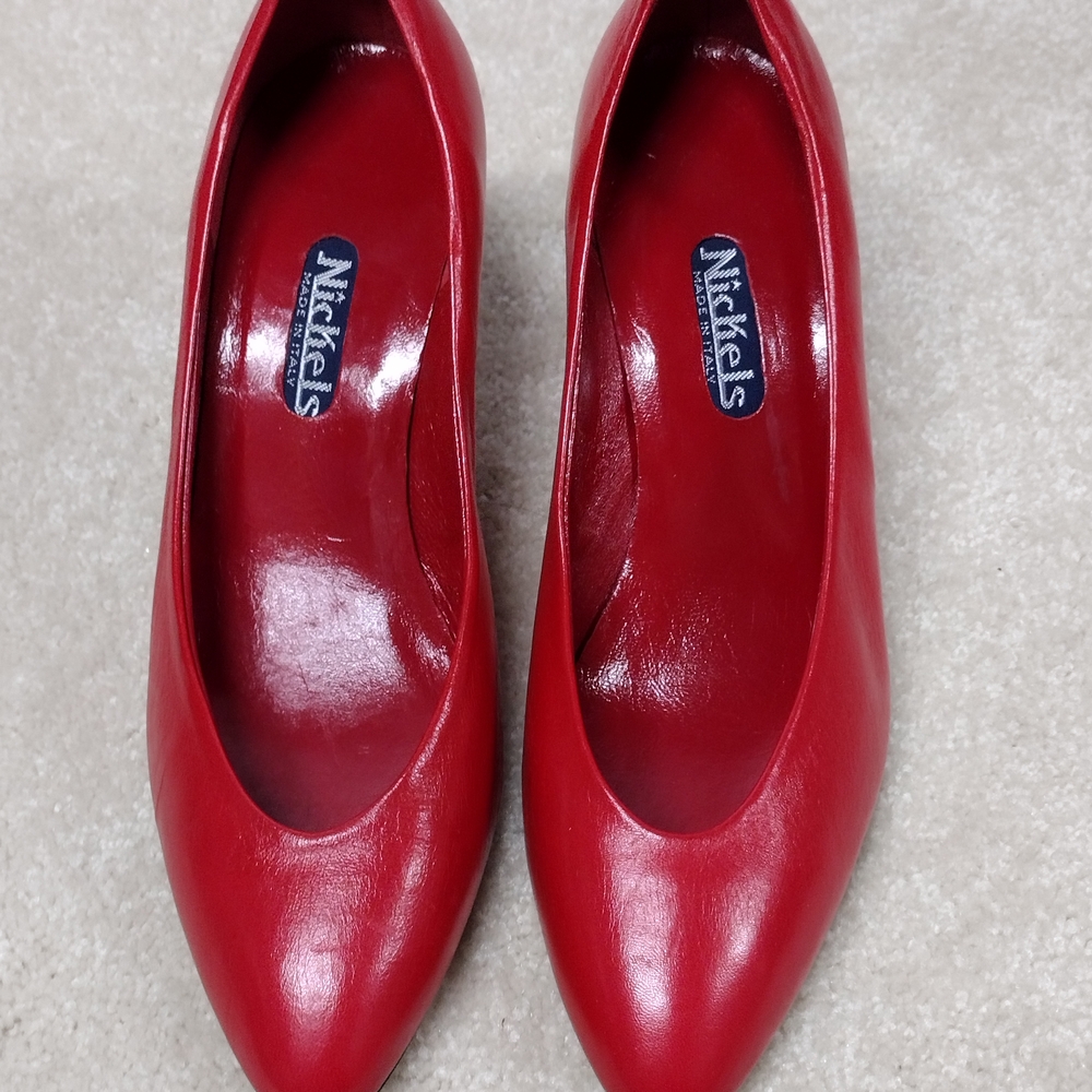 Nickels Women's Red Pumps